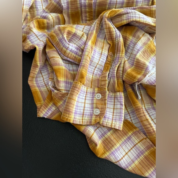 RVCA Woman’s Button Up Flannel Design Size L - Picture 10 of 11